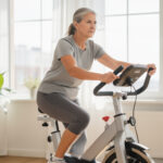 discover the best low-impact workout plan designed specifically for individuals with knee pain to stay active, improve strength, and reduce discomfort safely.